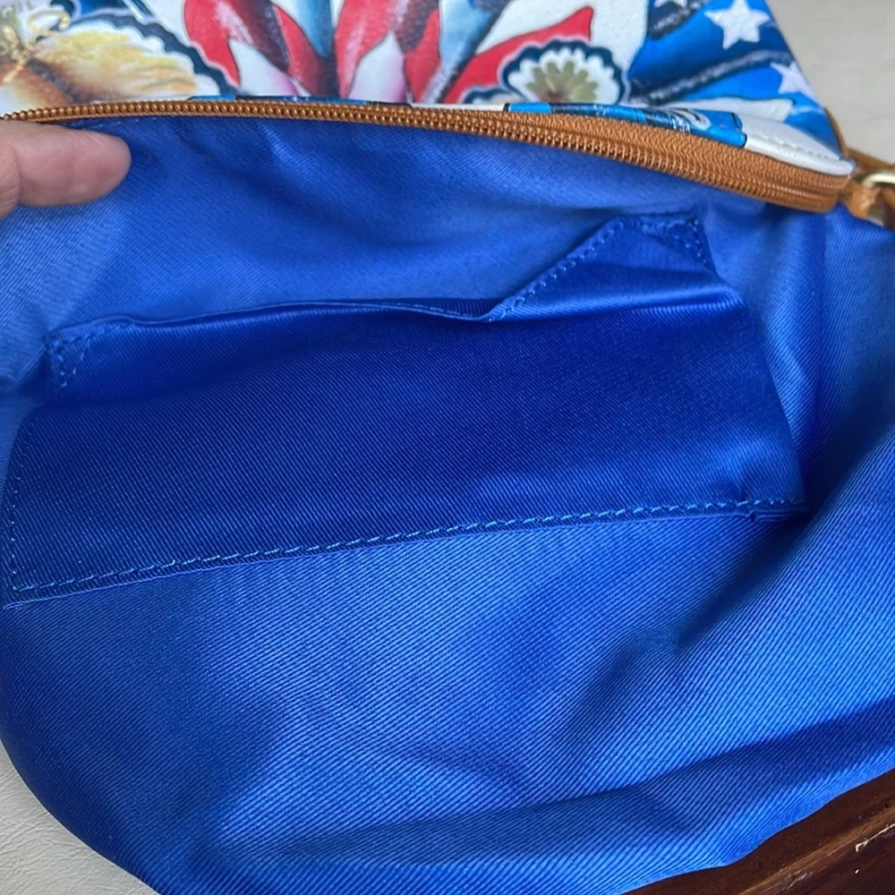 #Artistic Expressions 1827 - Picture 8 of 9